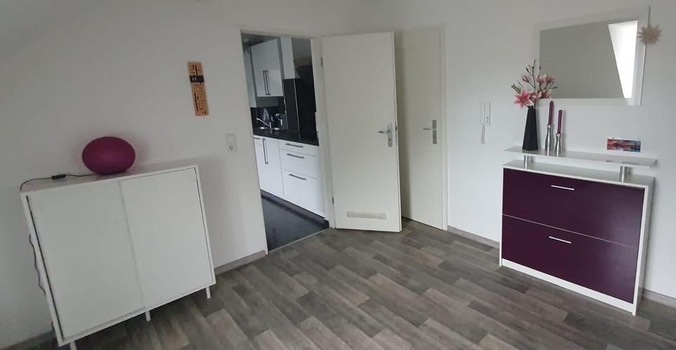 Dachgeschoßwohnung Kassel Fasanenhof - 4 Zimmer, 100 m&sup2;, 1.050&euro; | Angebot:25364393
