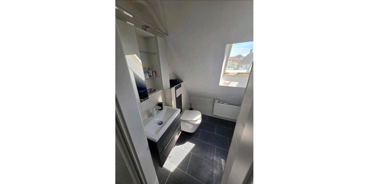 Reihenhaus Lohfelden - 8 Zimmer, 125 m&sup2;, 320.000&euro; | Angebot:27189044
