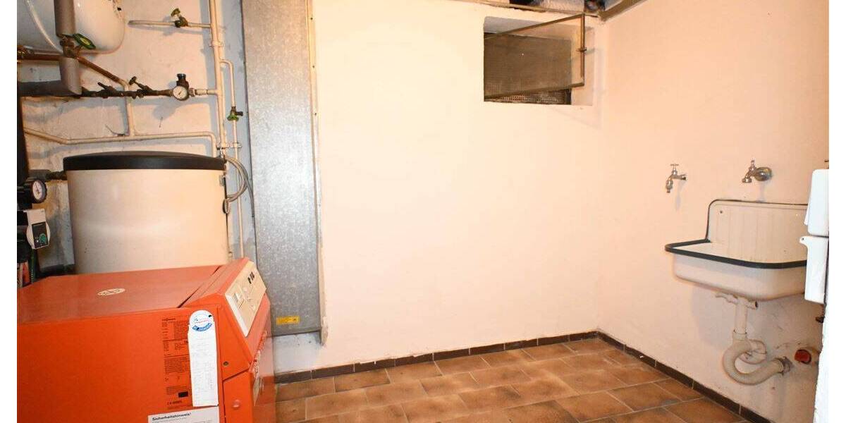 Reihenmittelhaus Kassel Niederzwehren - 4 Zimmer, 104 m&sup2;, 285.000&euro; | Angebot:25984575