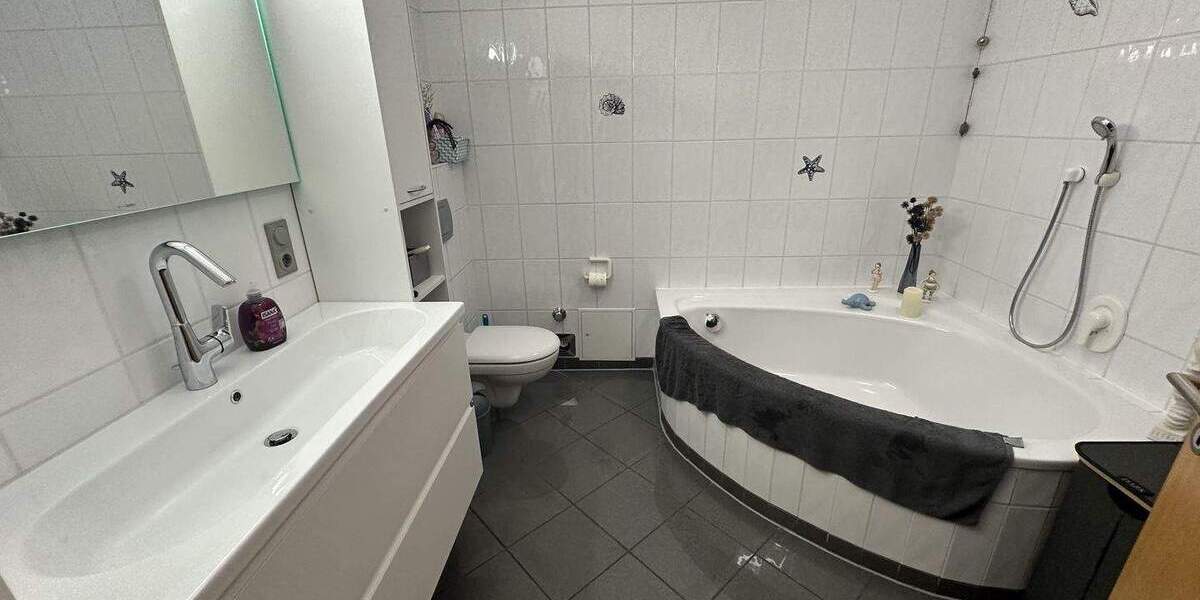 Etagenwohnung Fuldatal Simmershausen - 3 Zimmer, 82 m&sup2;, 230.000&euro; | Angebot:23971857