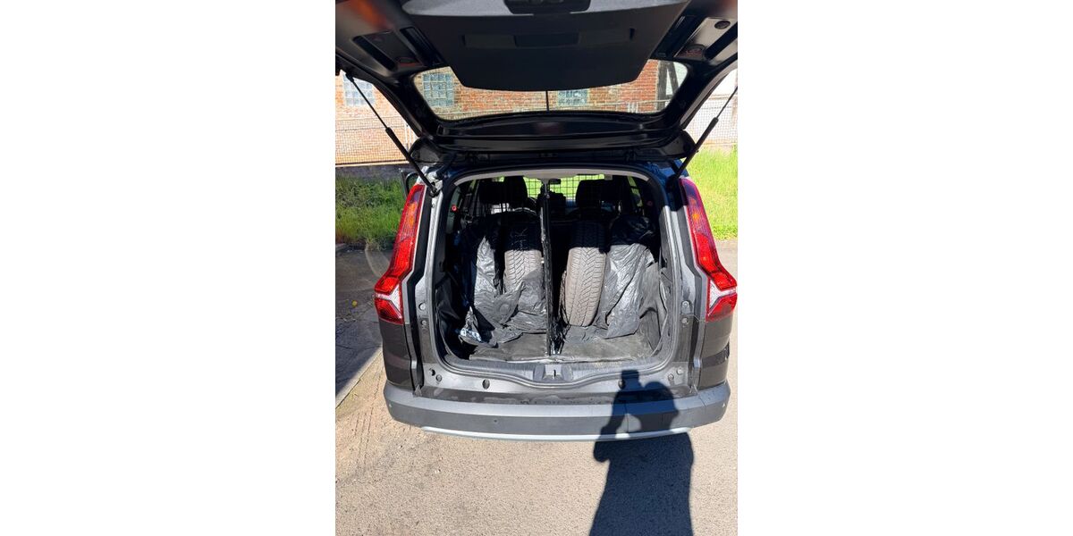 Dacia Jogger 17.517 km 18.100 &euro; Edermünde 34295