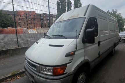 IVECO Andere 200.000 km 3.800 &euro; kassel 34117