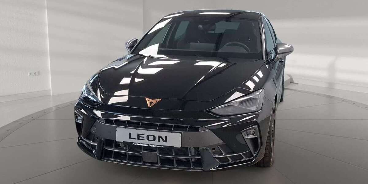 Seat Leon 4.900 km 43.989 &euro; Wolfhagen 34466