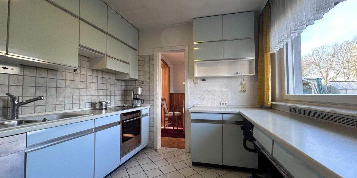 Gepflegte Doppelhaushälfte mit großem Grundstück und Garten in ruhiger Wohnlage von Vellmar! 4 zimmer