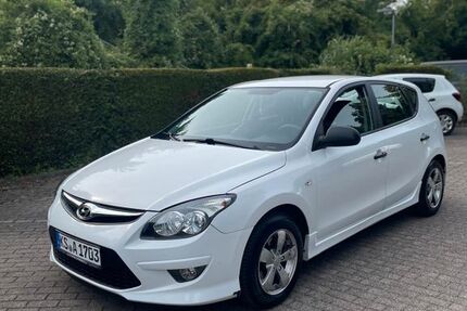 Hyundai i30 81.000 km 3.999 € Kassel 34139