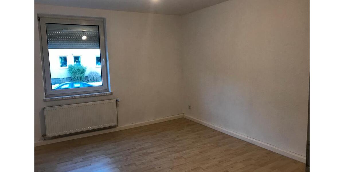 Hochparterre Kassel Bettenhausen - 7 Zimmer, 105 m&sup2;, 1.207&euro; | Angebot:26197318