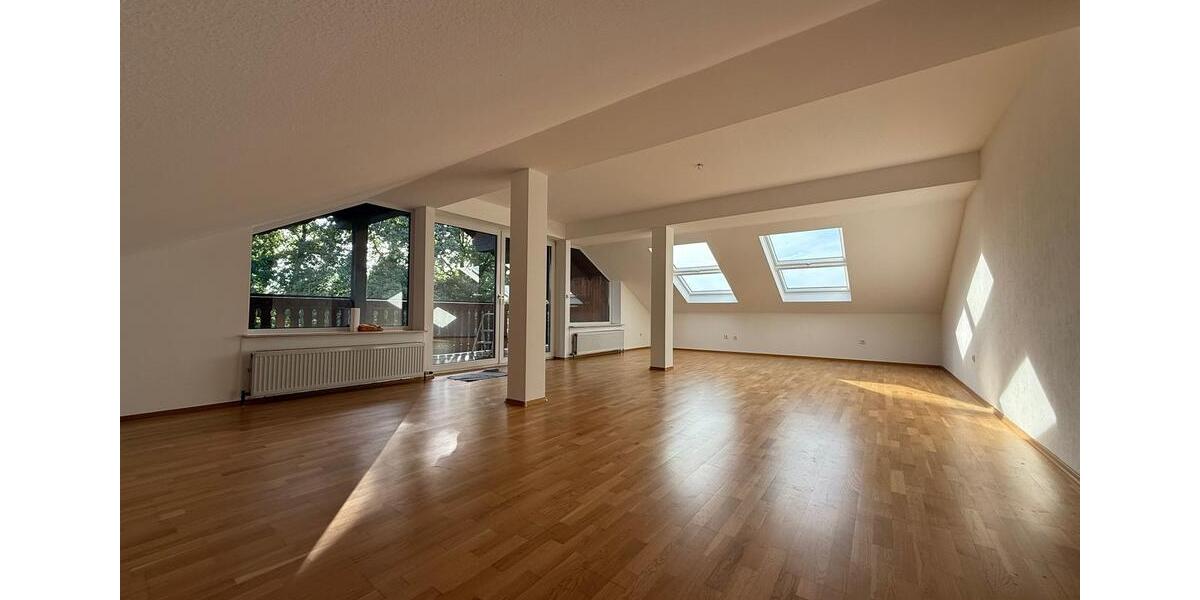 Dachgeschoßwohnung Fritzlar - 3 Zimmer, 106 m&sup2;, 1.000&euro; | Angebot:26318590