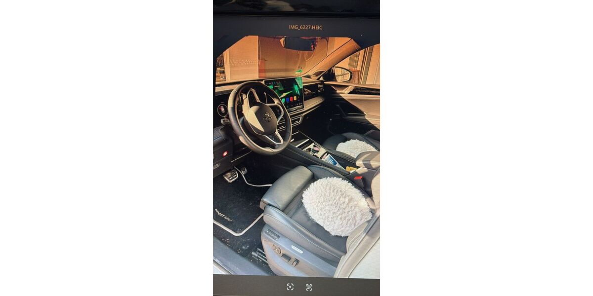 VW Tiguan 14.000 km 49.000 &euro; Wo 34466