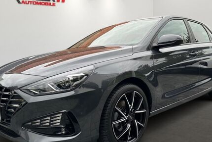 Hyundai i30 25.714 km 18.770 € Calden - Westuffeln 34379