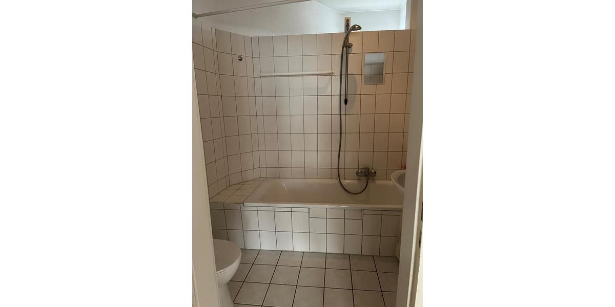 Hochparterre Kassel Südstadt - 3 Zimmer, 75 m&sup2;, 580&euro; | Angebot:25231519
