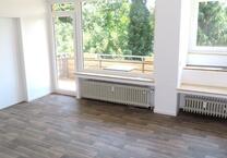 Für Singles: Renoviertes 1 Zimmer Apartment mit Balkon in ruhiger Lage in Kassel-Wolfsanger