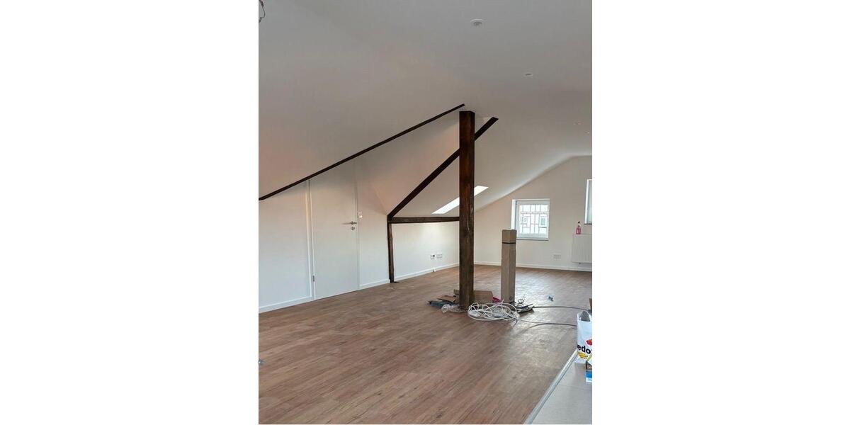 Dachgeschoßwohnung Kassel Niederzwehren - 2 Zimmer, 70 m&sup2;, 780&euro; | Angebot:25306071