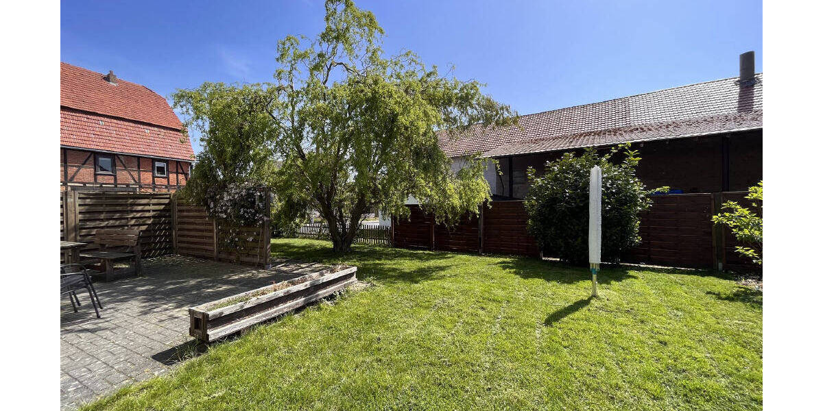 Einfamilienhaus Hofgeismar Schöneberg - 8 Zimmer, 184 m&sup2;, 129.000&euro; | Angebot:25670413