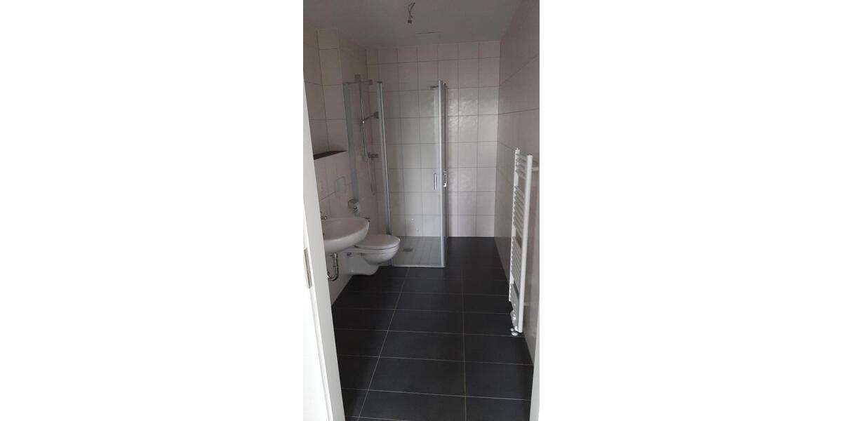 Etagenwohnung Kassel Niederzwehren - 2 Zimmer, 68 m&sup2;, 680&euro; | Angebot:24948157