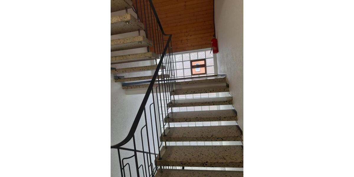 Dachgeschoßwohnung Kassel Fasanenhof - 3 Zimmer, 55 m&sup2;, 460&euro; | Angebot:24565693