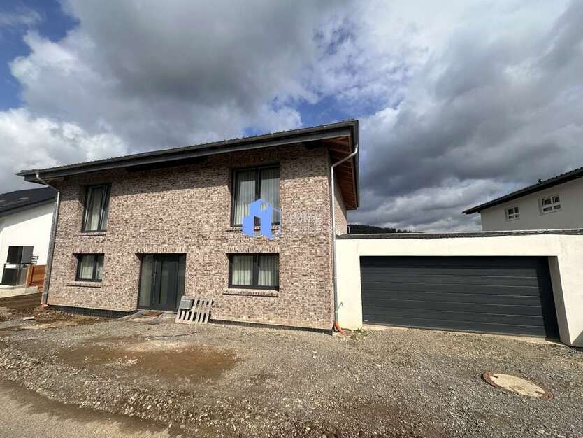 Haus zum Kaufen in Hofgeismar 658.500 € 210 m²
