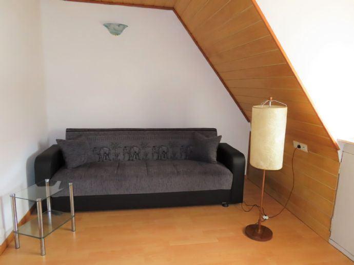 Dachgeschoßwohnung Kassel Bettenhausen - 2 Zimmer, 45 m&sup2;, 320&euro; | Angebot:26249508
