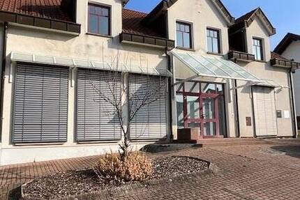 Bürofläche im 1.OG in SöhrewaldWellerode zu vermieten zimmer