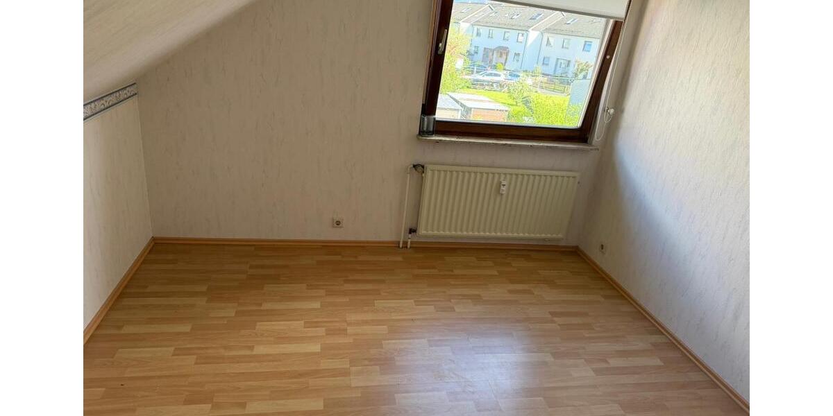 Etagenwohnung Kassel Fasanenhof - 3 Zimmer, 78 m&sup2;, 650&euro; | Angebot:26235599
