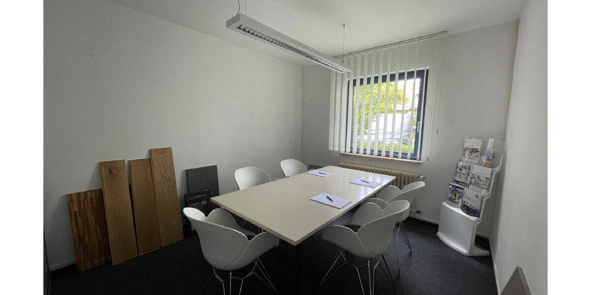 Charmante Doppelhaushälfte mit viel Potential in ruhiger Lage von Vellmar! 9 zimmer