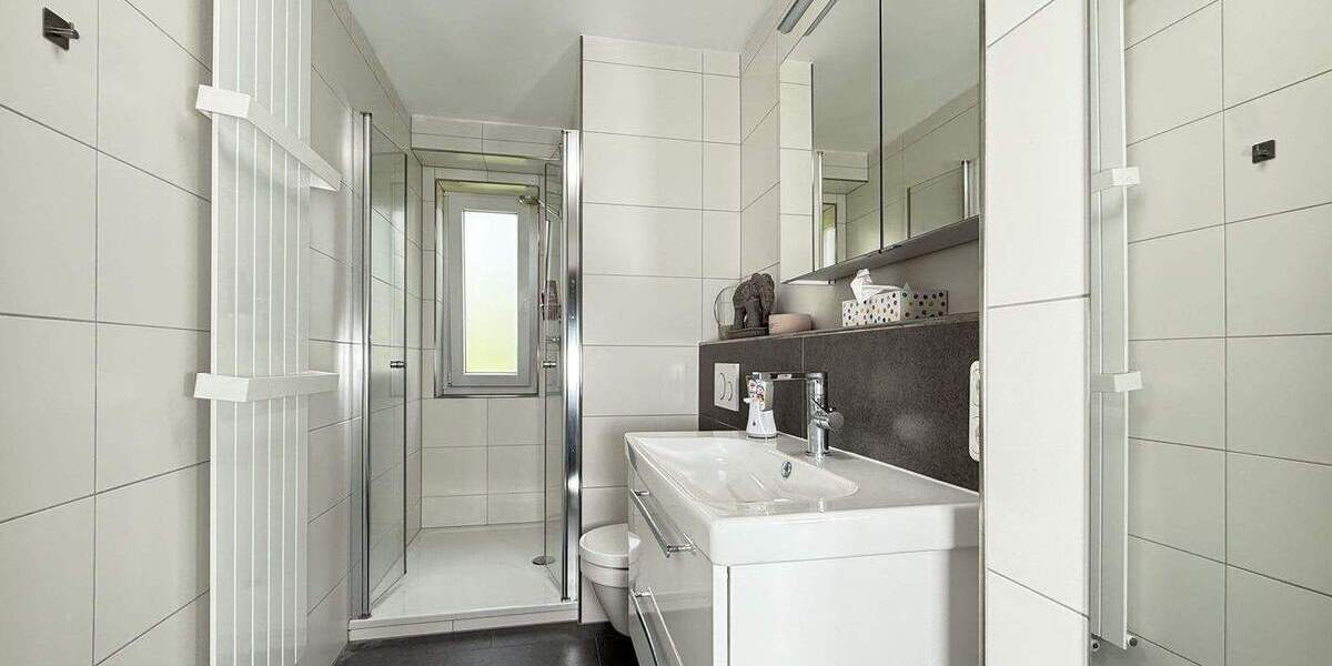 Mehrfamilienhaus, Wohnhaus Kassel Nordshausen - 9 Zimmer, 216 m&sup2;, 375.000&euro; | Angebot:24709481