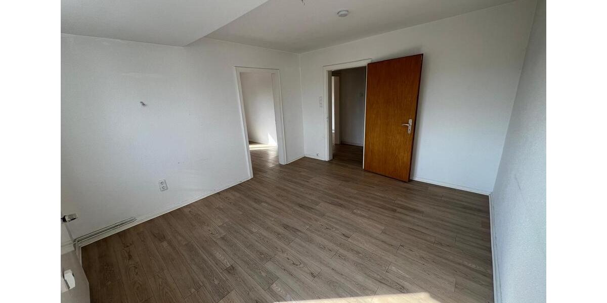 Dachgeschoßwohnung Melsungen - 3 Zimmer, 54 m&sup2;, 540&euro; | Angebot:26233626