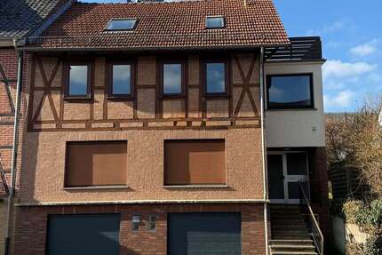 Haus Witzenhausen - 10 Zimmer, 300 m&sup2;, 238.000&euro; | Angebot:25378769