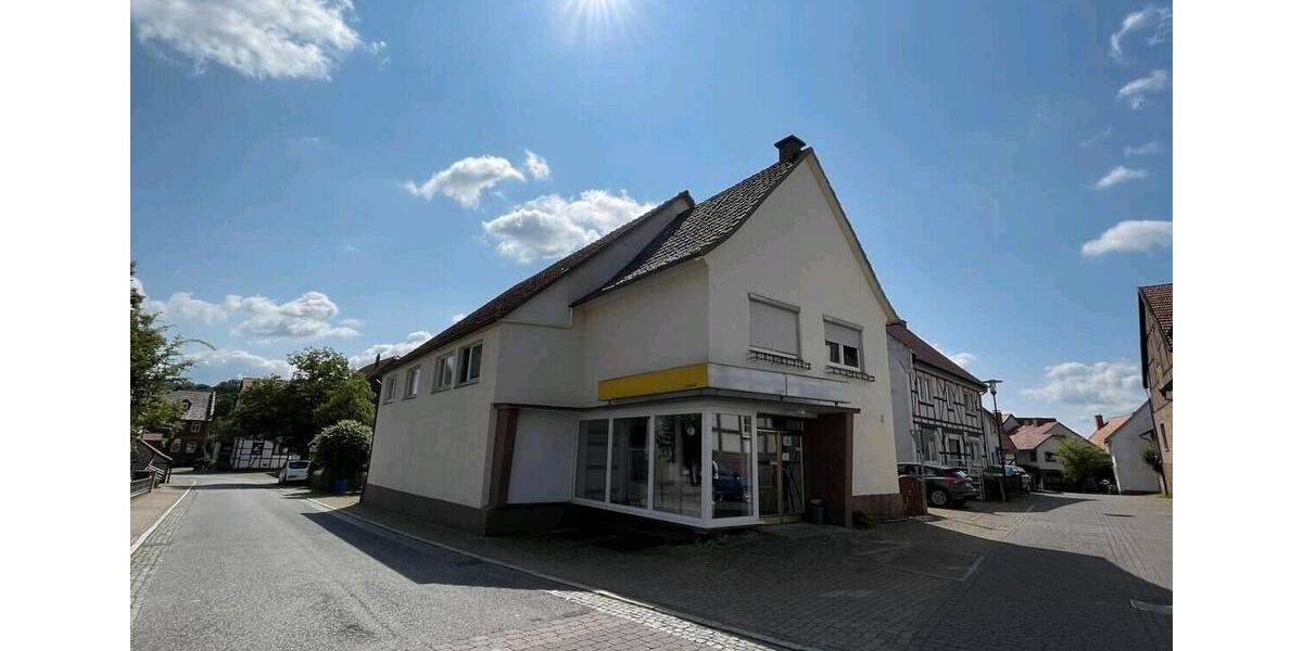 Einfamilienhaus Hofgeismar - 7 Zimmer, 216 m&sup2;, 119.000&euro; | Angebot:27108640
