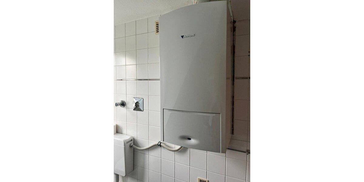 Dachgeschoßwohnung Lohfelden - 4 Zimmer, 135 m&sup2;, 1.350&euro; | Angebot:26663717