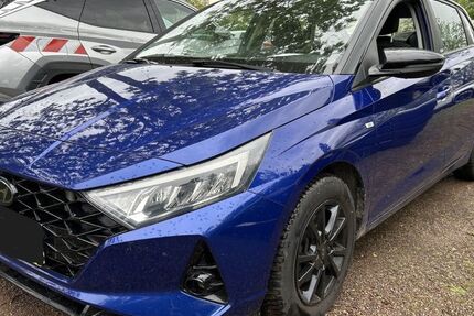 Hyundai i20 76.000 km 13.999 &euro; Niestetal-Heiligenrode bei Kassel 34266