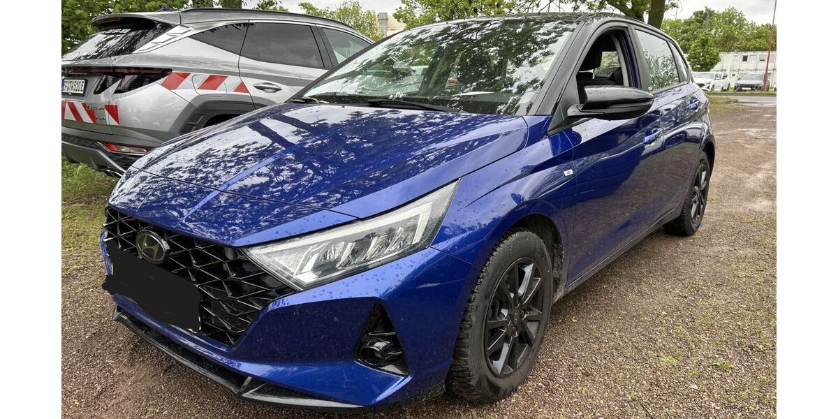 Hyundai i20 76.000 km 13.999 &euro; Niestetal-Heiligenrode bei Kassel 34266