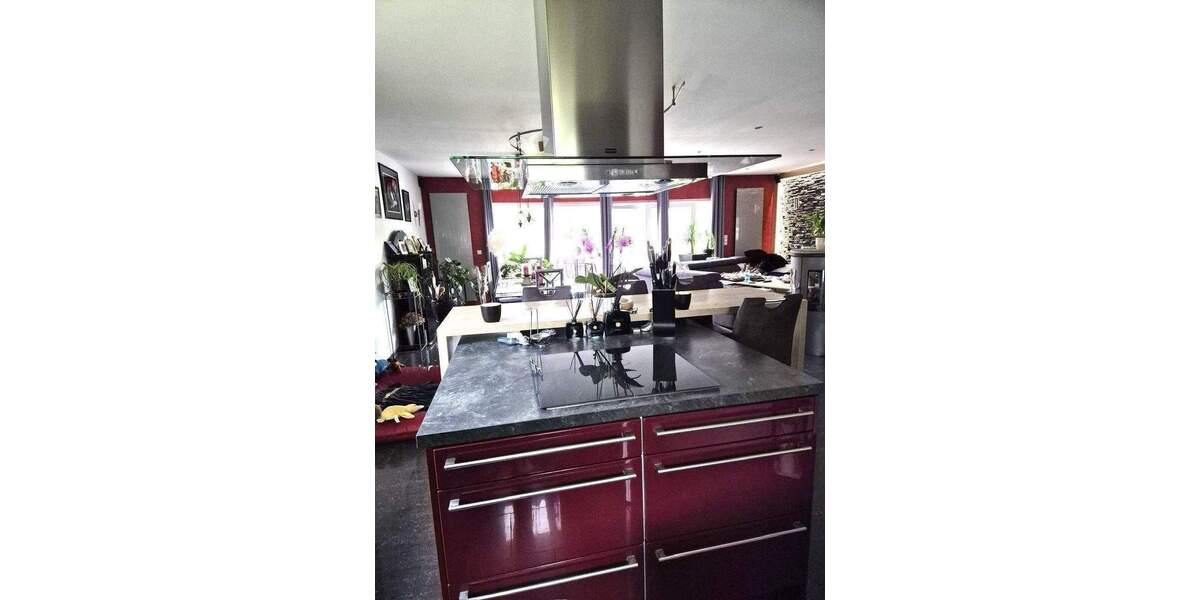 Einfamilienhaus Wolfhagen - 4 Zimmer, 120 m&sup2;, 350.000&euro; | Angebot:26015343