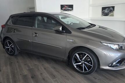 Toyota Auris 116.994 km 12.800 &euro; Baunatal 34225
