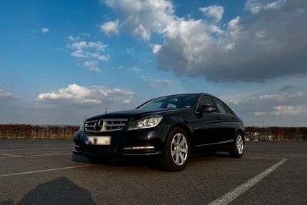 Mercedes-Benz C 250 134.888 km 11.500 &euro; Calden 34379