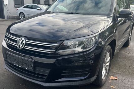 VW Tiguan 107.000 km 7.999 &euro; Kassel 34123