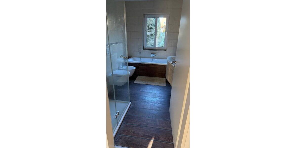 Etagenwohnung Kassel Harleshausen - 4 Zimmer, 113 m&sup2;, 1.250&euro; | Angebot:26483762
