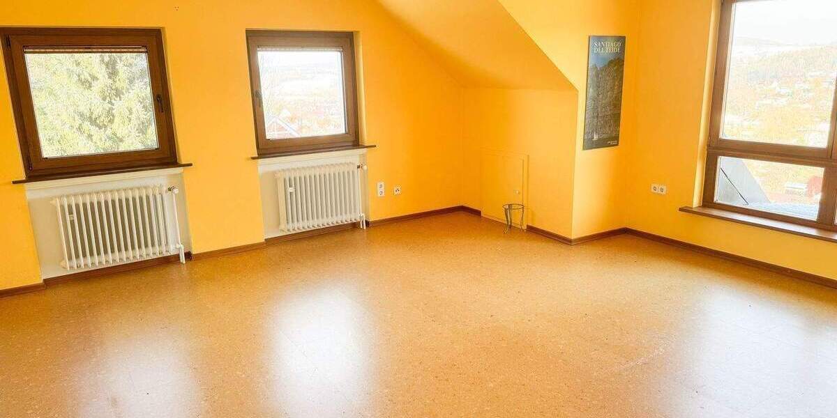 Mehrfamilienhaus, Wohnhaus Kaufungen Oberkaufungen - 8 Zimmer, 248 m&sup2;, 595.000&euro; | Angebot:26016031