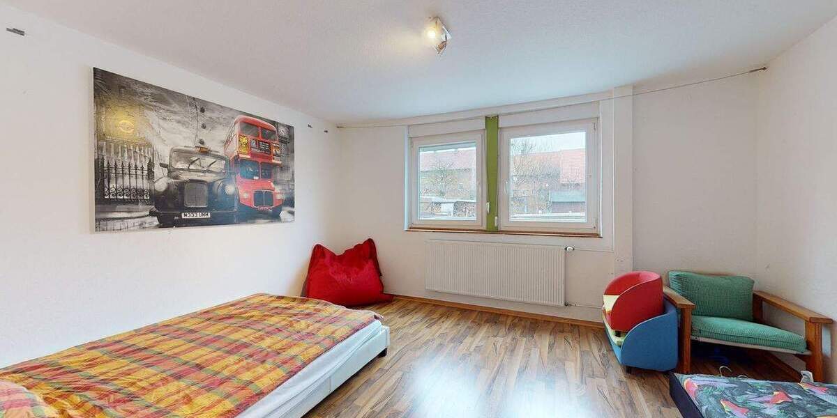 Doppelhaushälfte Gudensberg Obervorschütz - 9 Zimmer, 240 m&sup2;, 199.000&euro; | Angebot:25468558