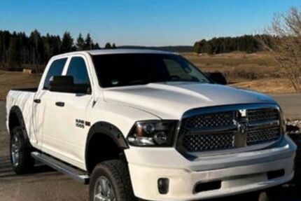 Dodge RAM 282.000 km 17.900 &euro; Kassel 34117