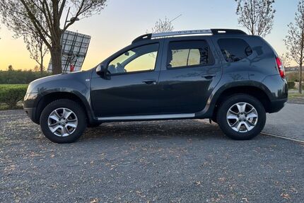 Dacia Duster 130.000 km 7.900 &euro; Kassel 34117