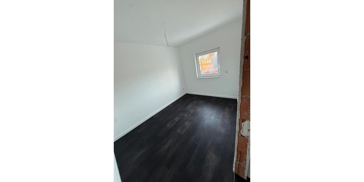 Einfamilienhaus Kassel Fasanenhof - 5 Zimmer, 130 m&sup2;, 1.800&euro; | Angebot:24574920