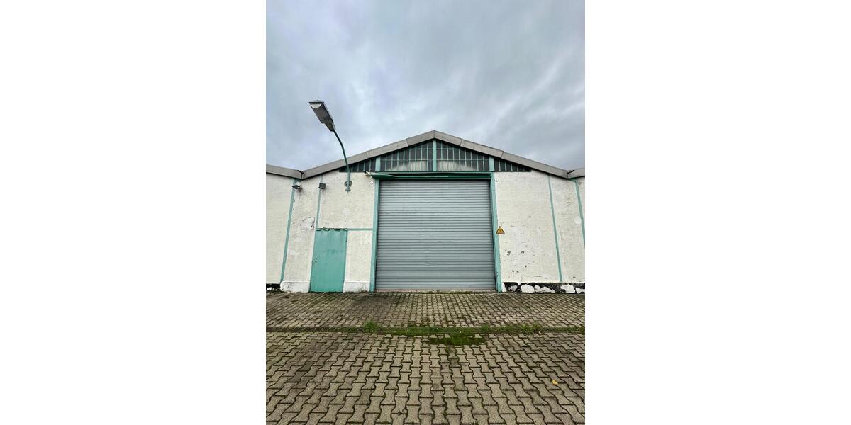 Vielseitige Lagerhalle mit ca. 722,50 m² Fläche in verkehrsgünstiger Lage in Lohfelden zimmer