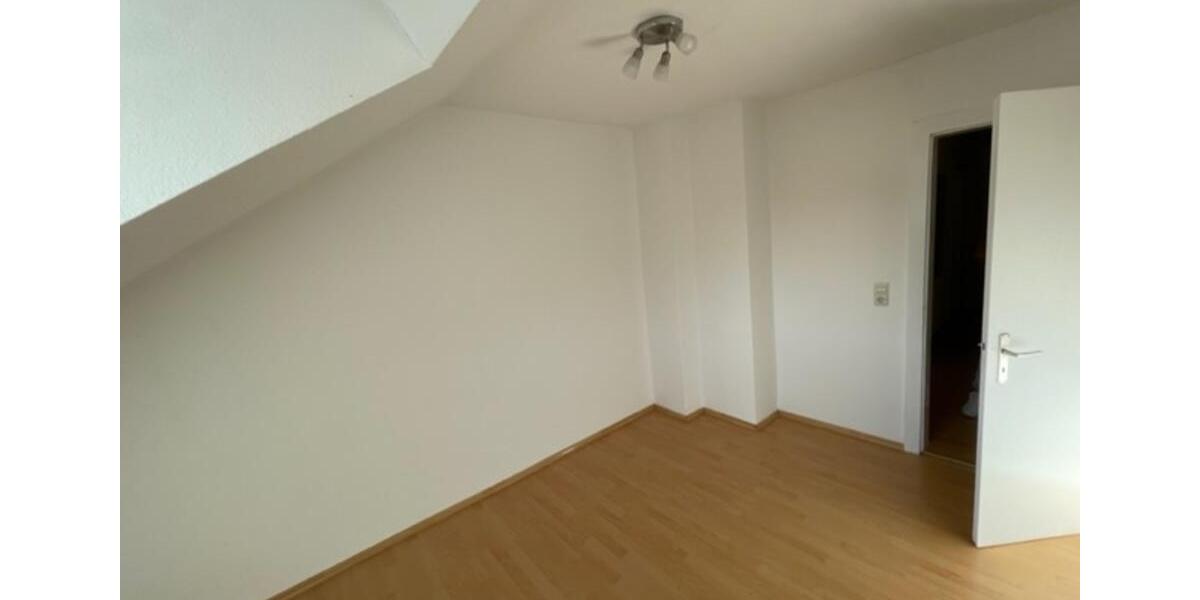 Etagenwohnung Kassel Südstadt - 2 Zimmer, 70 m&sup2;, 570&euro; | Angebot:25127099