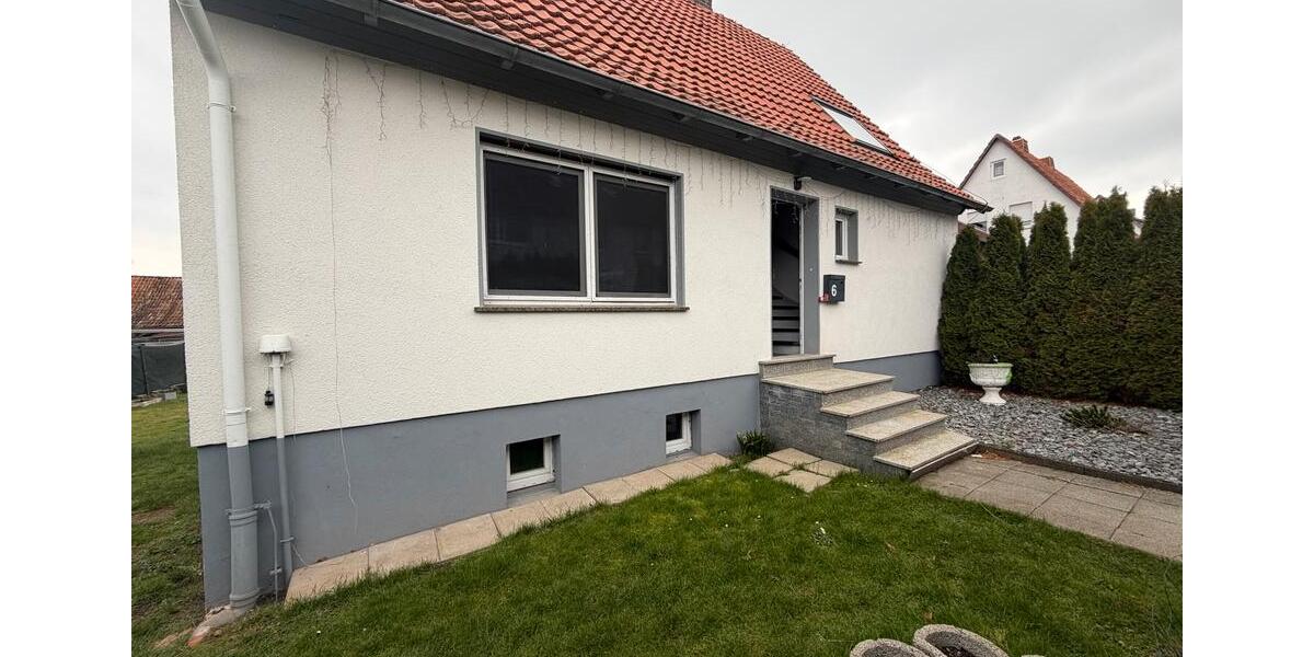 Einfamilienhaus Grebenstein - 5 Zimmer, 140 m&sup2;, 700&euro; | Angebot:25854923