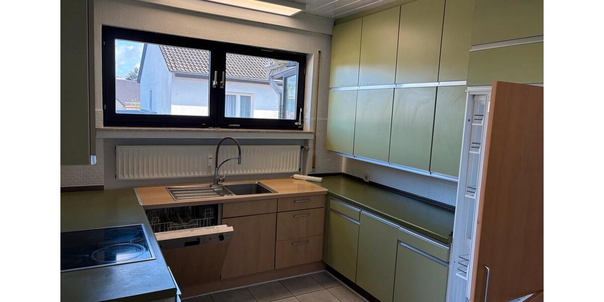 Erdgeschoßwohnung Hofgeismar - 6 Zimmer, 175 m&sup2;, 275.000&euro; | Angebot:27441303
