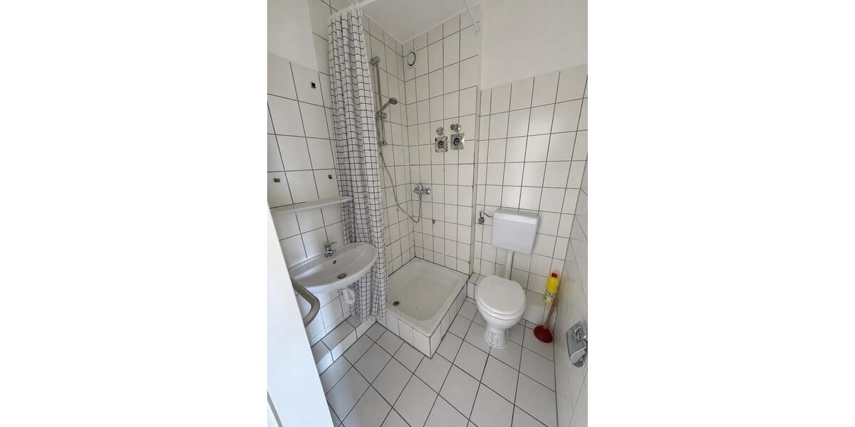 Etagenwohnung Kassel Niederzwehren - 1 Zimmer, 20 m&sup2;, 390&euro; | Angebot:26581583