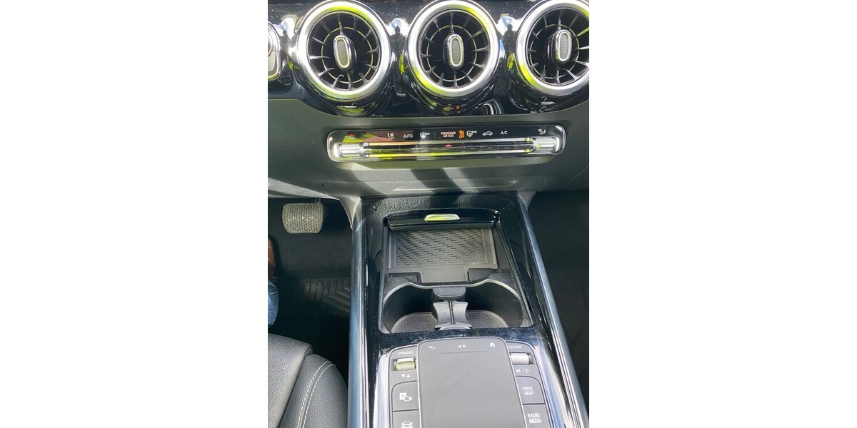 Mercedes-Benz 200 88.000 km 26.500 &euro; Schauenburg 34270