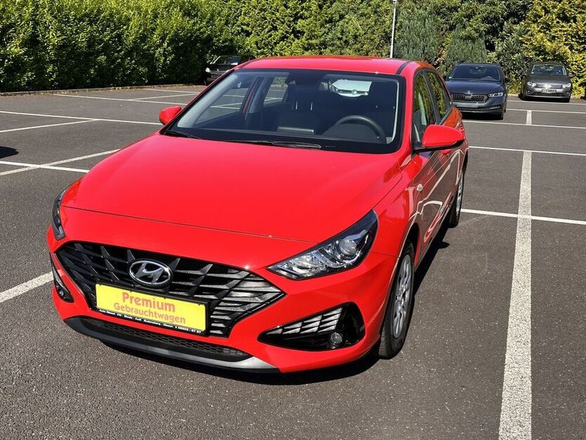 i30