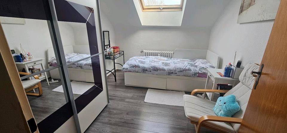 Dachgeschoßwohnung Kassel Vorderer Westen - 2 Zimmer, 34 m&sup2;, 270&euro; | Angebot:25407881