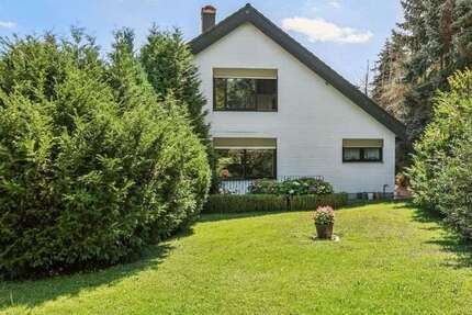 Haus zum Kaufen in Staufenberg 299.000 € 210 m² 4 zimmer